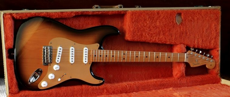 A Stratocaster representing the rise of the superstrat